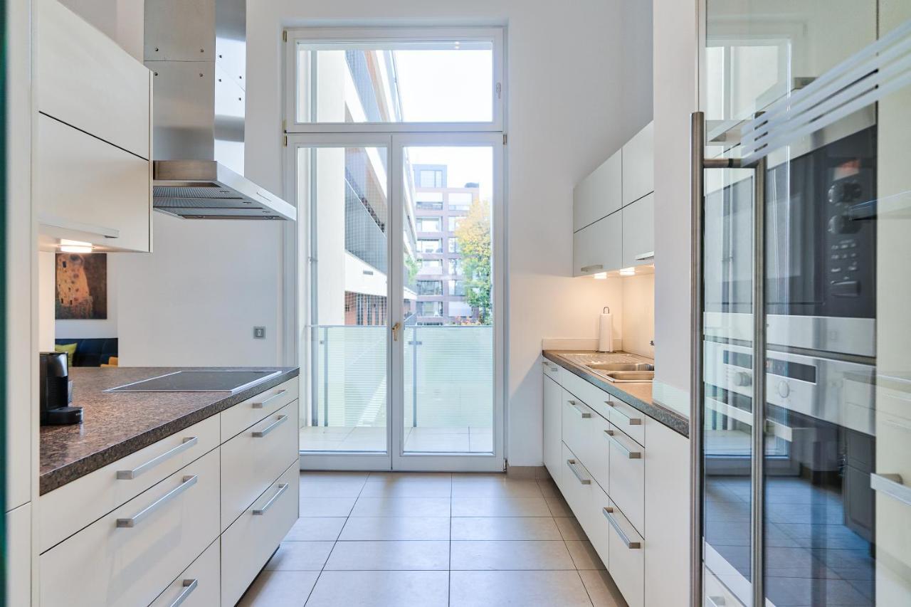 Apartment - Schwarzenbergplatz