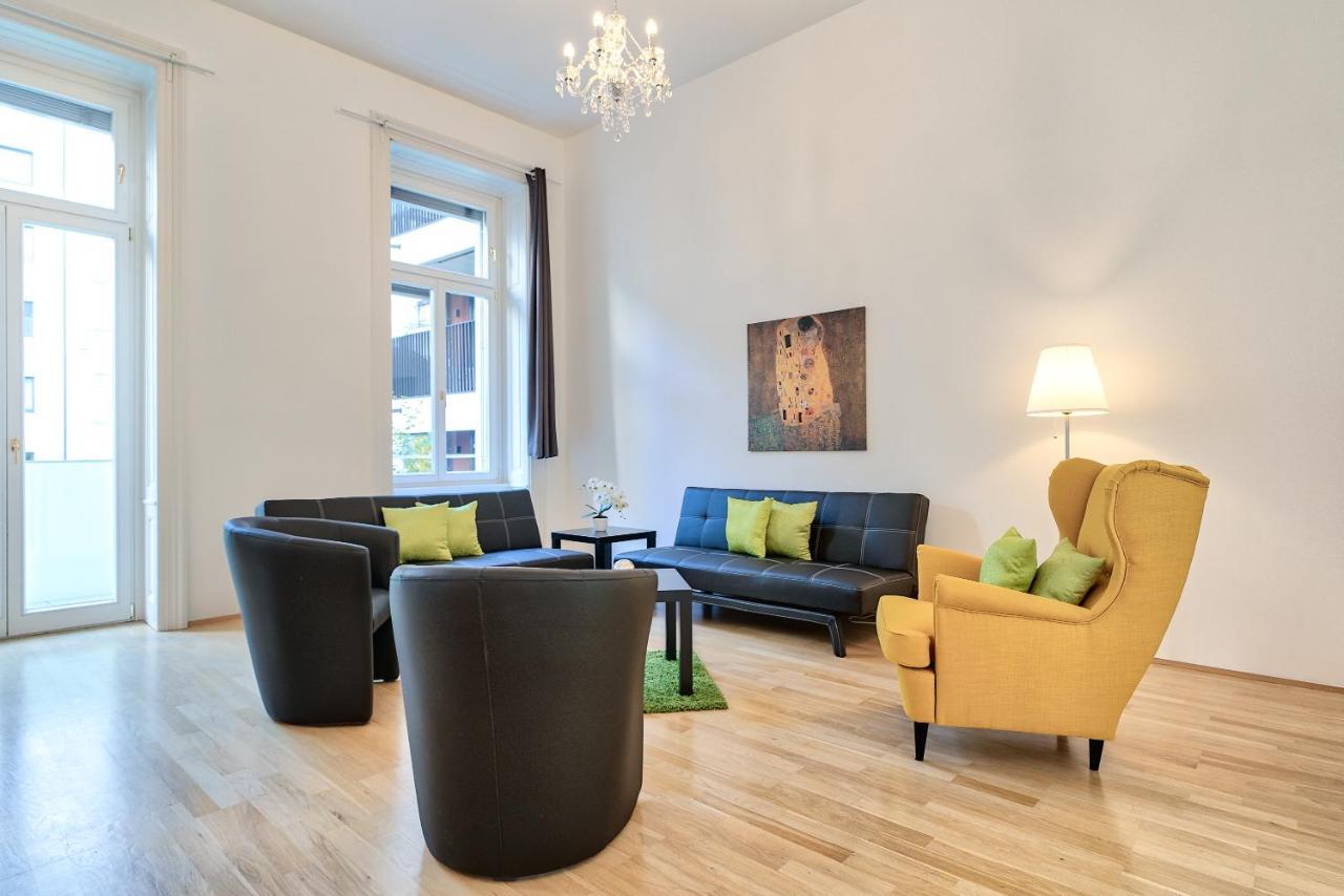 - Schwarzenbergplatz Apartment Wien