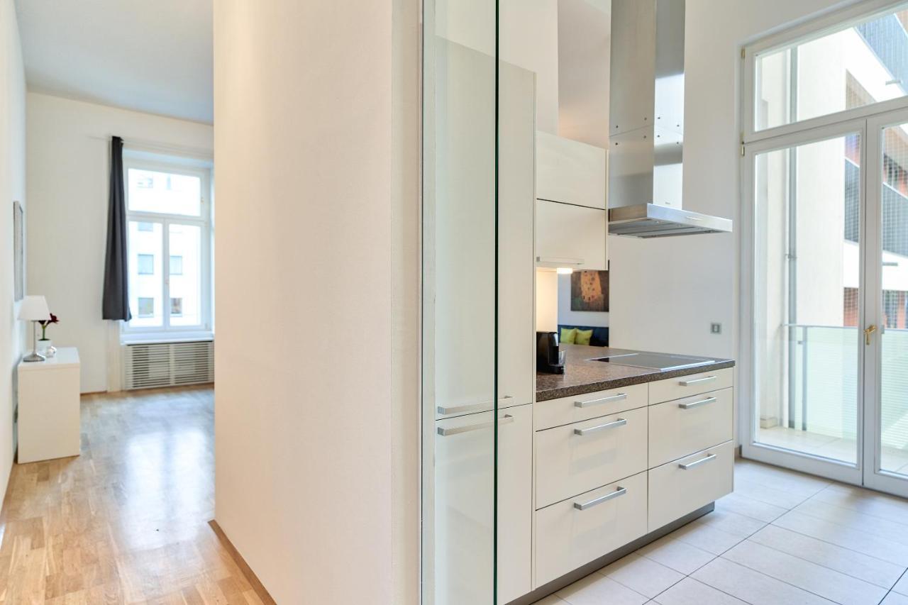 Apartment - Schwarzenbergplatz *